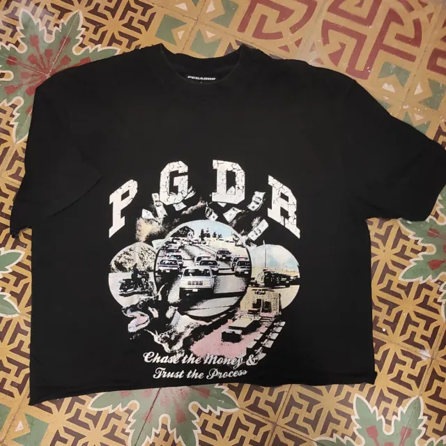 Camiseta PEGADOR cropped