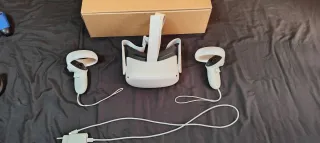 Oculus Quest 2 VR Headset y Controles.