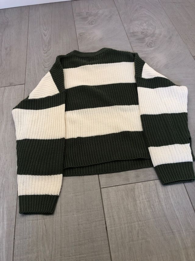 Jersey de rayas verde y blanco