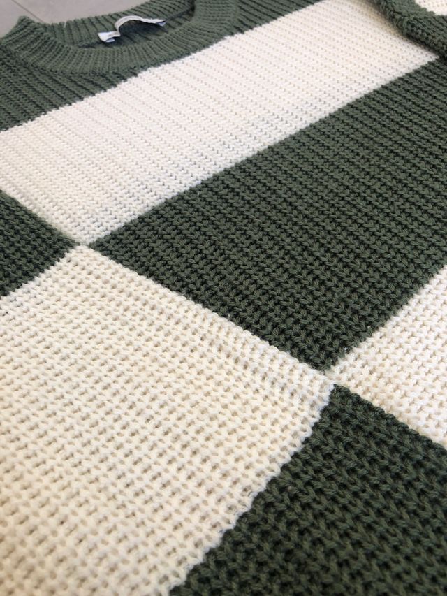 Jersey de rayas verde y blanco