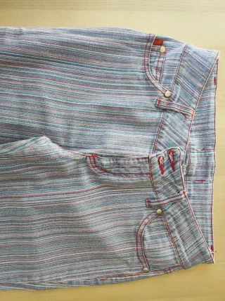 Pantalón vaquero de rayas