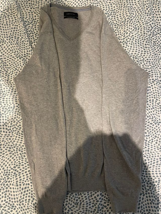 Jersey Gris Cuello Pico