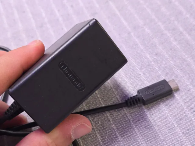 Nintendo Switch V1 con todo original y M ∆ G í ∆