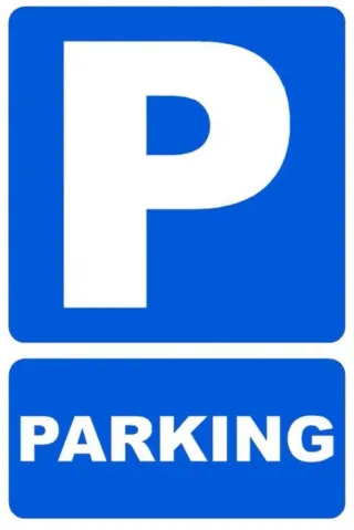 Plaza de parking para moto. Av. Guatemala