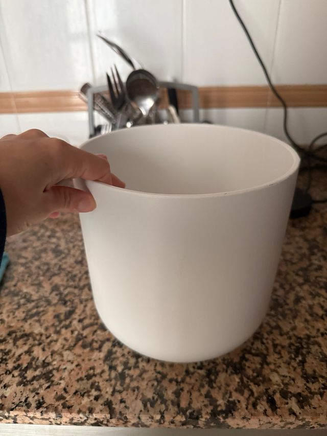 Macetero blanco 22cm diámetro