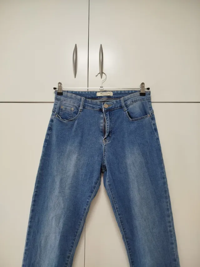 Pantalón vaquero azul talla 42