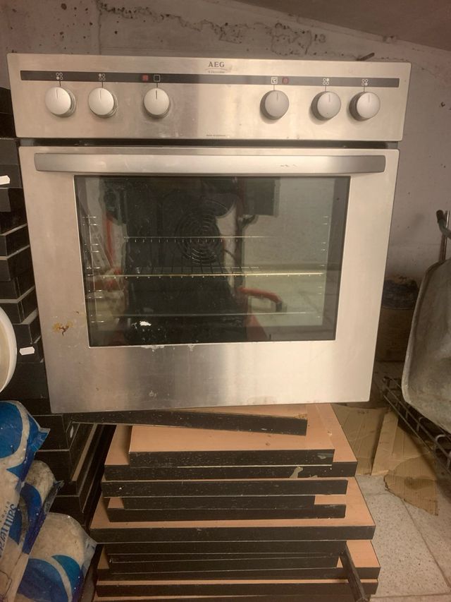 Horno eléctrico AEG placa eléctrica