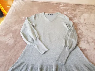 Vestido de punto fino gris