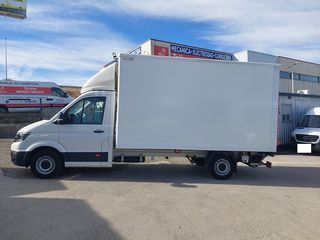 Volkswagen Crafter carrozada con trampilla 2024