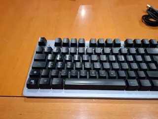 Teclado Red Thunder Gris y Negro