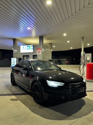Audi A4 Quattro 3.0 TDI Sline Plus 272 cv