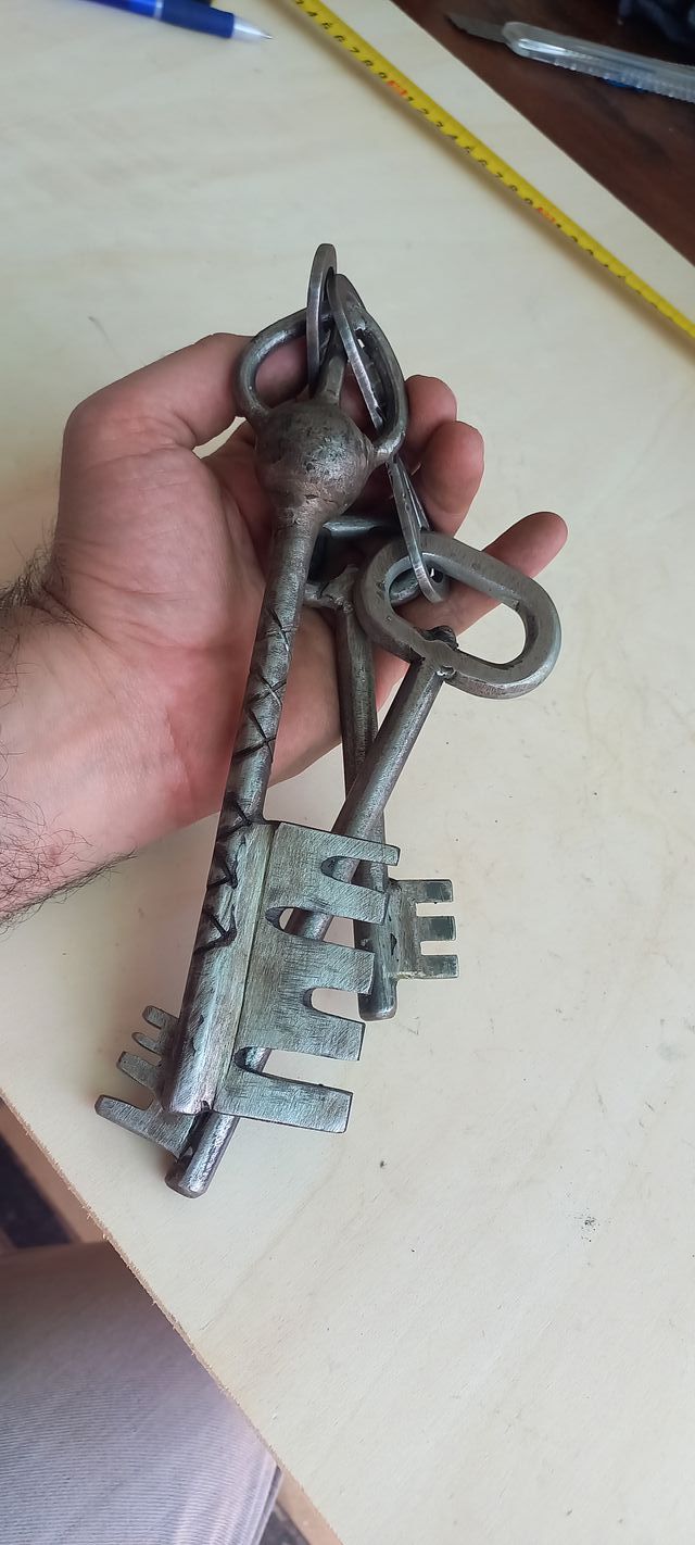 Conjunto de llaves de hierro forjado