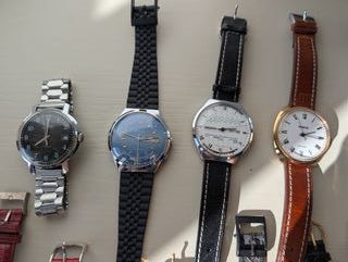 Lotto orologi vintage sovietici