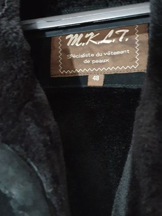 Abrigo de piel negro