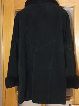 Abrigo de piel negro