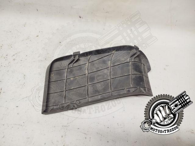 Tapa Caja Batería Yamaha X-Max 125 06-09