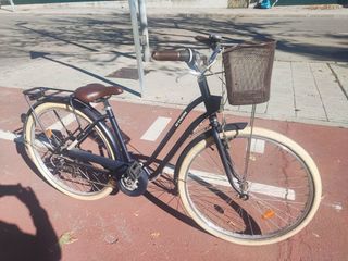 Bicicleta Paseo BTWIN Azul Cesta y Portabultos