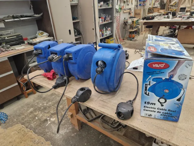 Enrollacable Eléctrico retractil 15m
