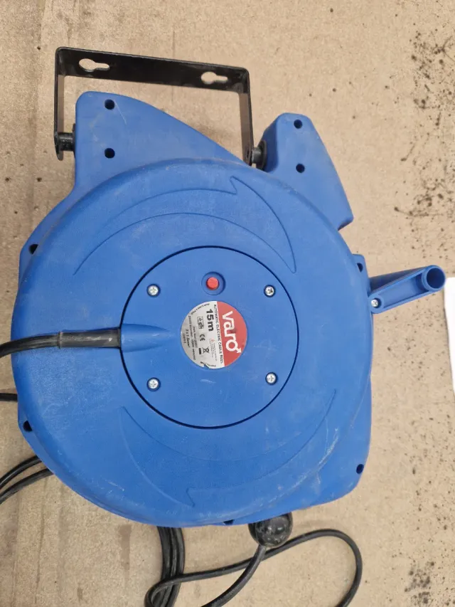 Enrollacable Eléctrico retractil 15m