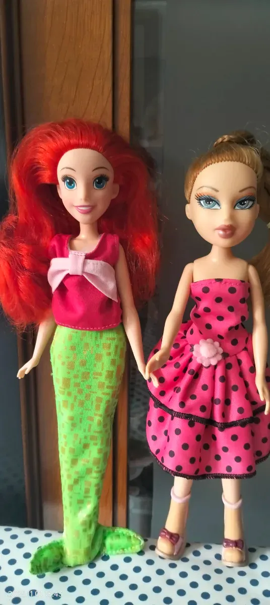 Muñecas Bratz y Ariel