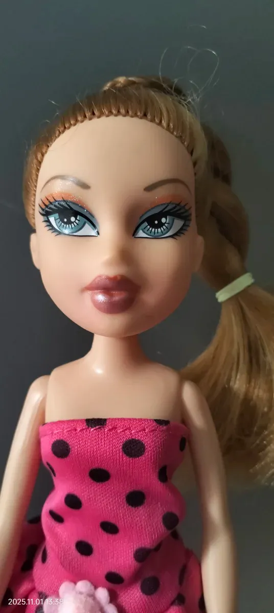 Muñecas Bratz y Ariel