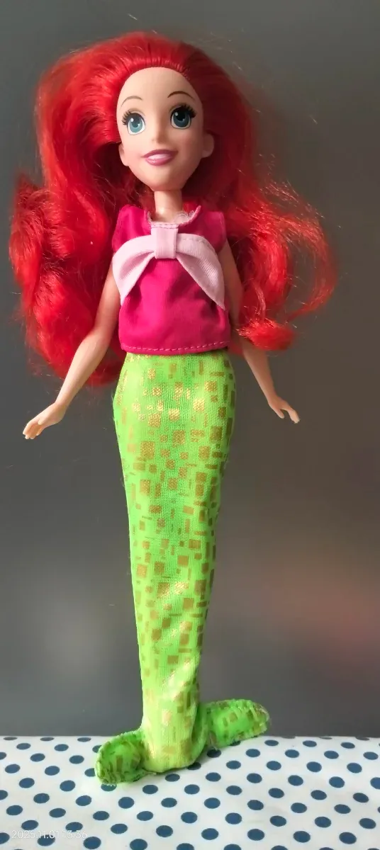 Muñecas Bratz y Ariel