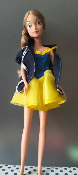 Muñecas Bratz y Ariel