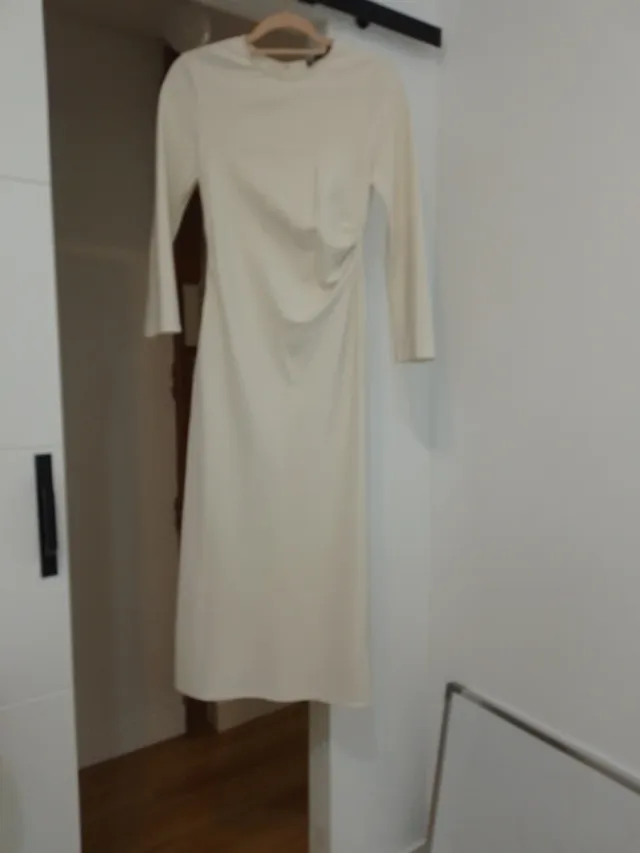Vestido midi Zara crudo
