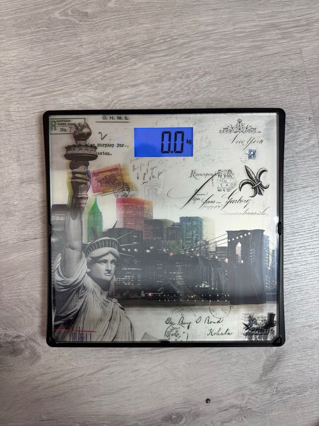 Báscula Digital, diseño 3D de Nueva York