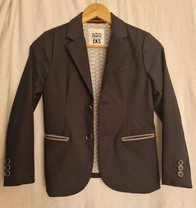 Traje de niño azul oscuro CKS
