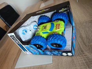 Coche Stunt Racer teledirigido