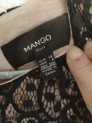 Abrigo rosa y vestido negro T. XS