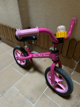 Bicicleta Chicco sin pedales rosa