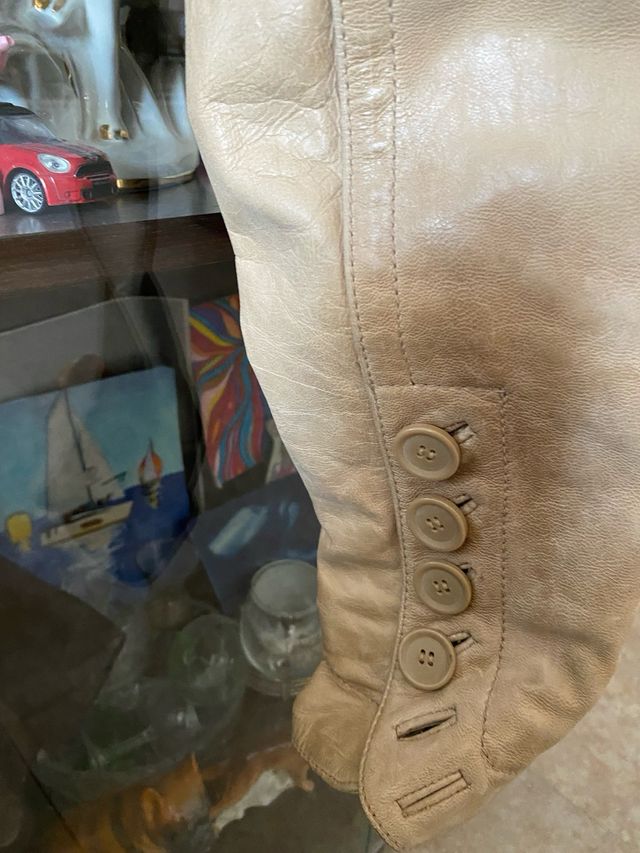 Cazadora de piel beige talla L