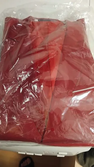 Traje de pantalón y chaleco rojo Talla M