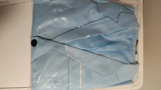 Traje de pantalón y chaleco rojo Talla M