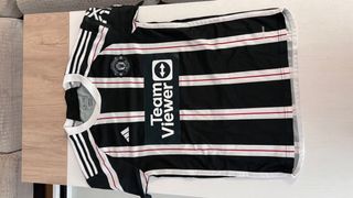 Oferta PACK DE ROPA + Par de zapatillas de regalo