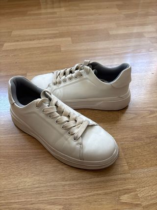 Oferta PACK DE ROPA + Par de zapatillas de regalo