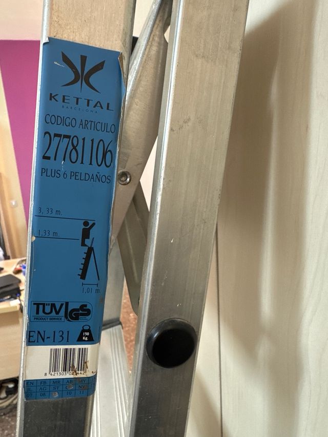 Escalera plegable de aluminio KETTAL