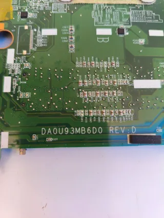 Placa base DA0U93MB6D0 REV : D