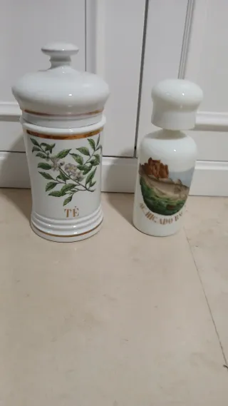 OPORTUNIDAD: Botes originales Farmacia antigua