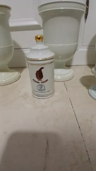 OPORTUNIDAD: Botes originales Farmacia antigua