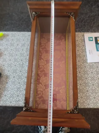 Vitrina Capilla Madera y Cristal