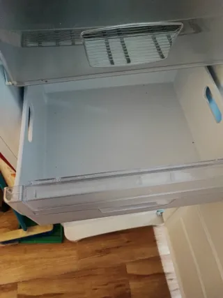 Congelador Indesit 4 cajones y 2 trampillas