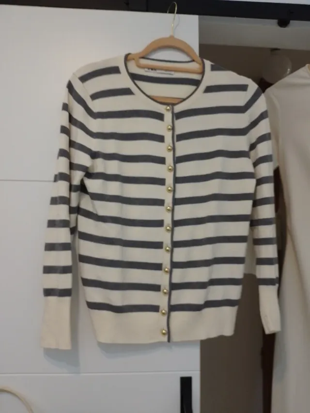 Chaqueta Zara rayas gris y blanco