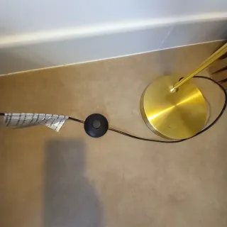 Lámpara de pie latón Maisons du Monde