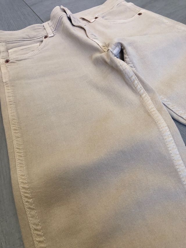 Pantalones campana beige