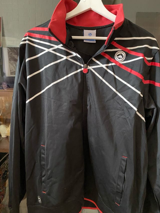 Chaqueta deportiva pádel
