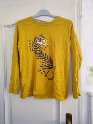 Lote ropa juvenil talla aproximadamente 162 cm