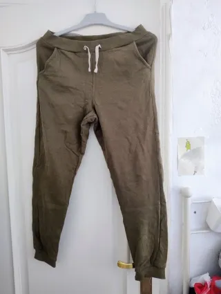 Lote ropa juvenil talla aproximadamente 162 cm